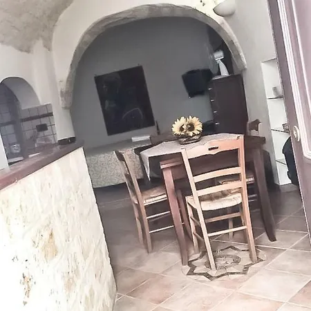 La Casetta Nella Roccia * Ostuni